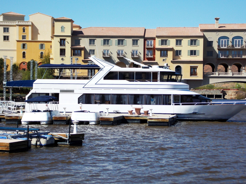 Read more about the article COMPLETE GUIDE TO SHIPPING A YACHT